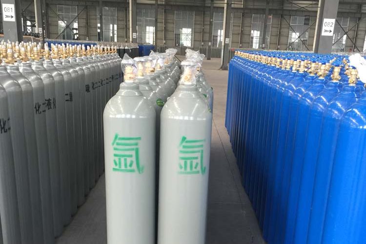 fill-and-transport-gas-cylinders