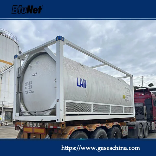 ISO tank container for transporting and storing cryogenic liquids such as liquid nitrogen, and liquid oxygen