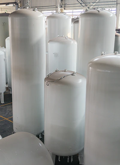 Double wall vacuum insulated cryogenic tank for LNG, CO2 and industrial gas storage
