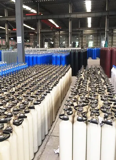 BluNet seamless steel gas cylinders for compressed and liquefied gas storage in industrial and medical applications