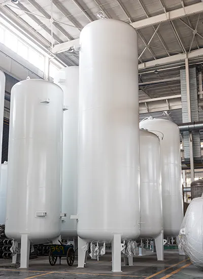 LO2 cryogenic tank for safe liquid oxygen storage with vacuum insulation and automatic gas conversion