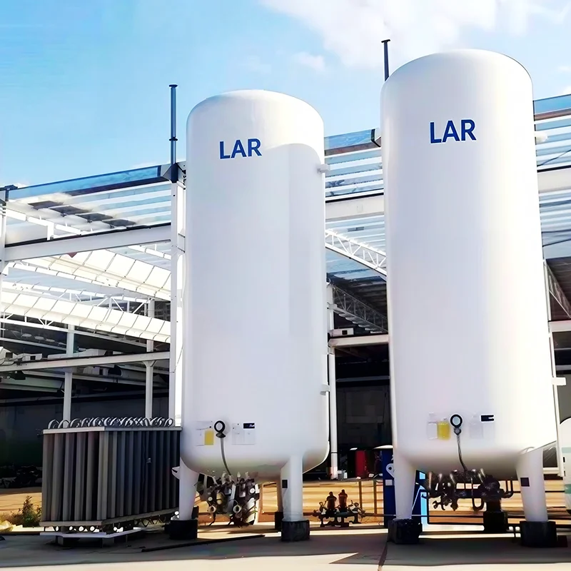 Cryogenic storage solutions with vacuum-insulated tanks for liquefied gas storage