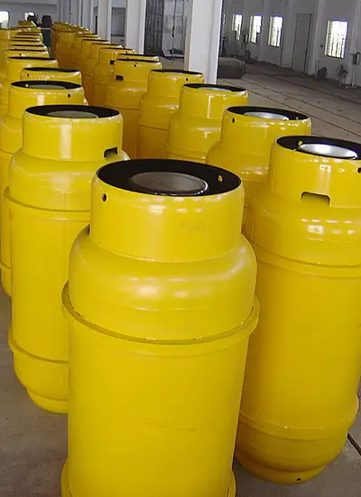 Industrial chlorine applications in water treatment and chemical processing