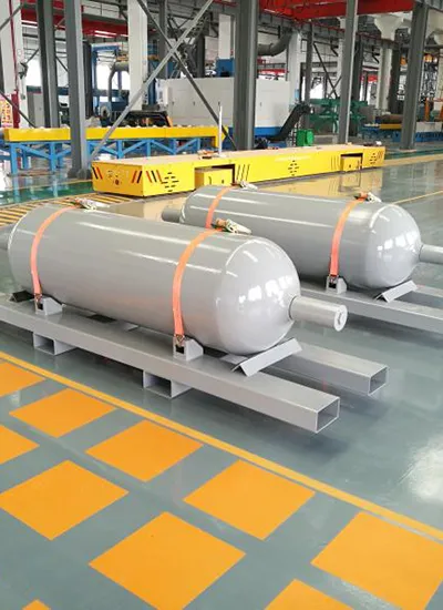 Jumbo gas cylinders and Y ton cylinders for industrial gas storage